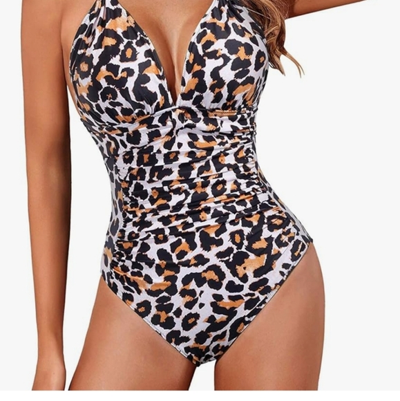Aqua Eve one piece barhing suit, size XL - Picture 3 of 4